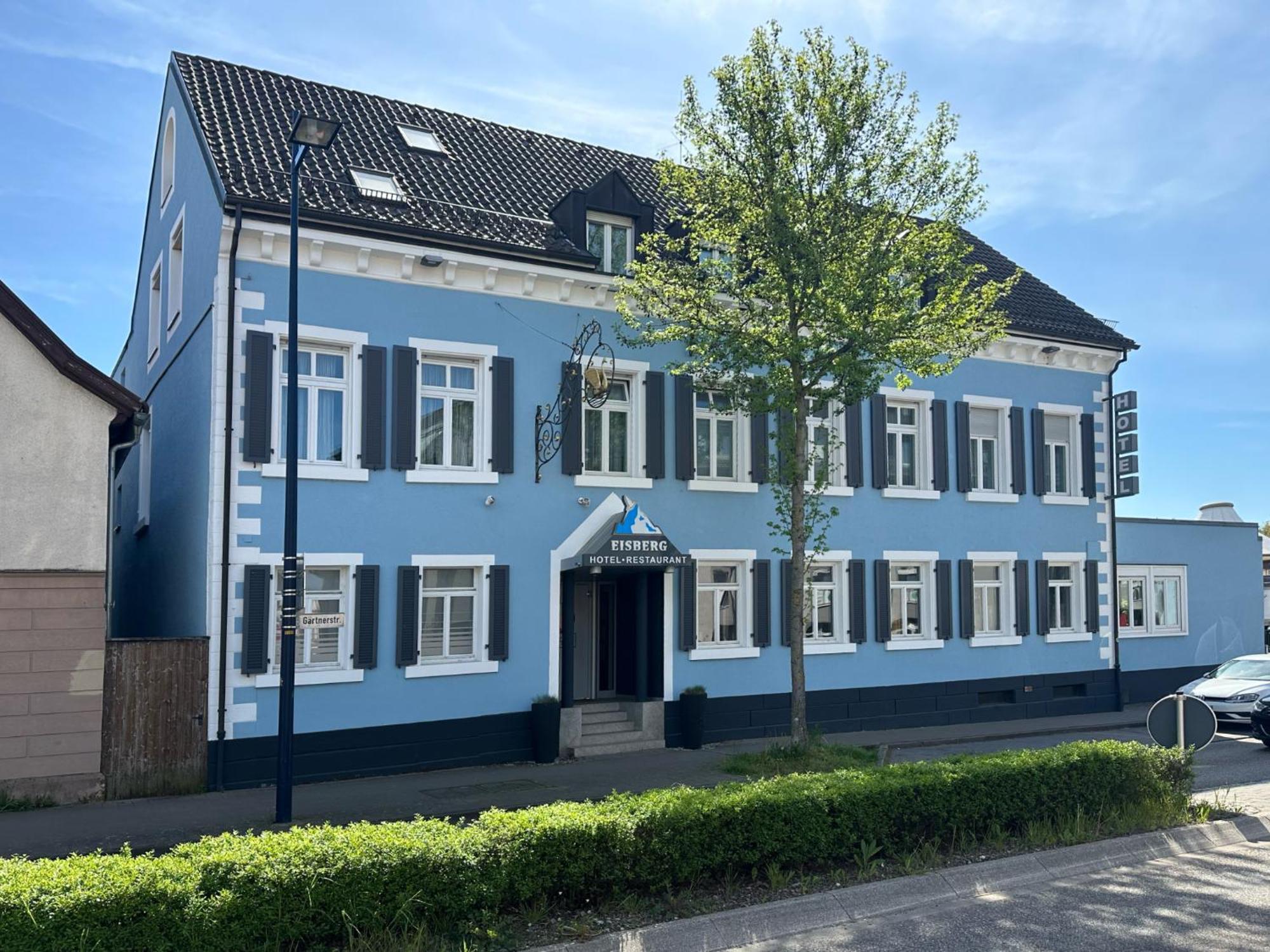 Eisberg Hotel Schwanen ラール エクステリア 写真